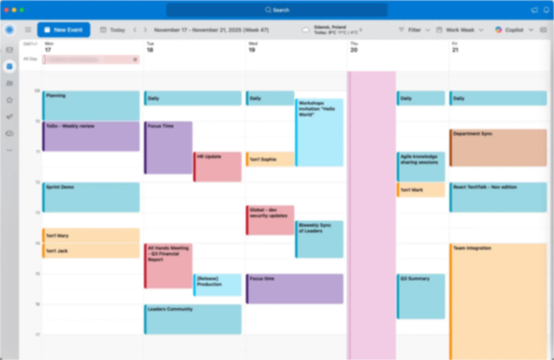 Cluttered Outlook calendar with multiple overlapping meetings